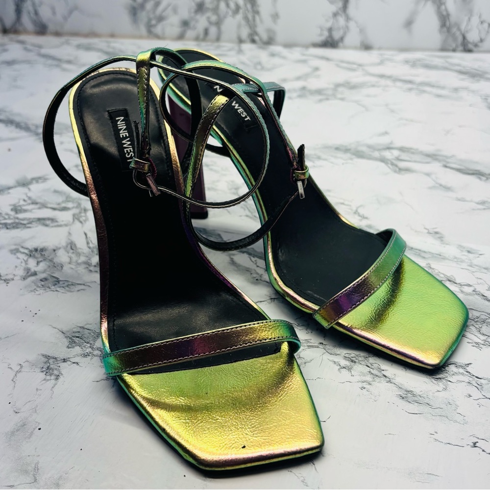 Nine West Iridescent Green Multi-Strap Square-Toe Heels size 9.5